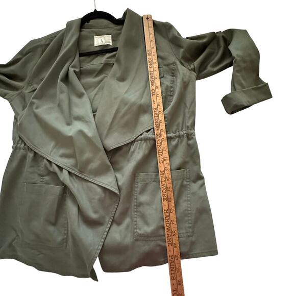 Caslon Women's Olive Green Cotton Blended Long Sleeves Utility Jacket Size Large - Picture 3 of 10